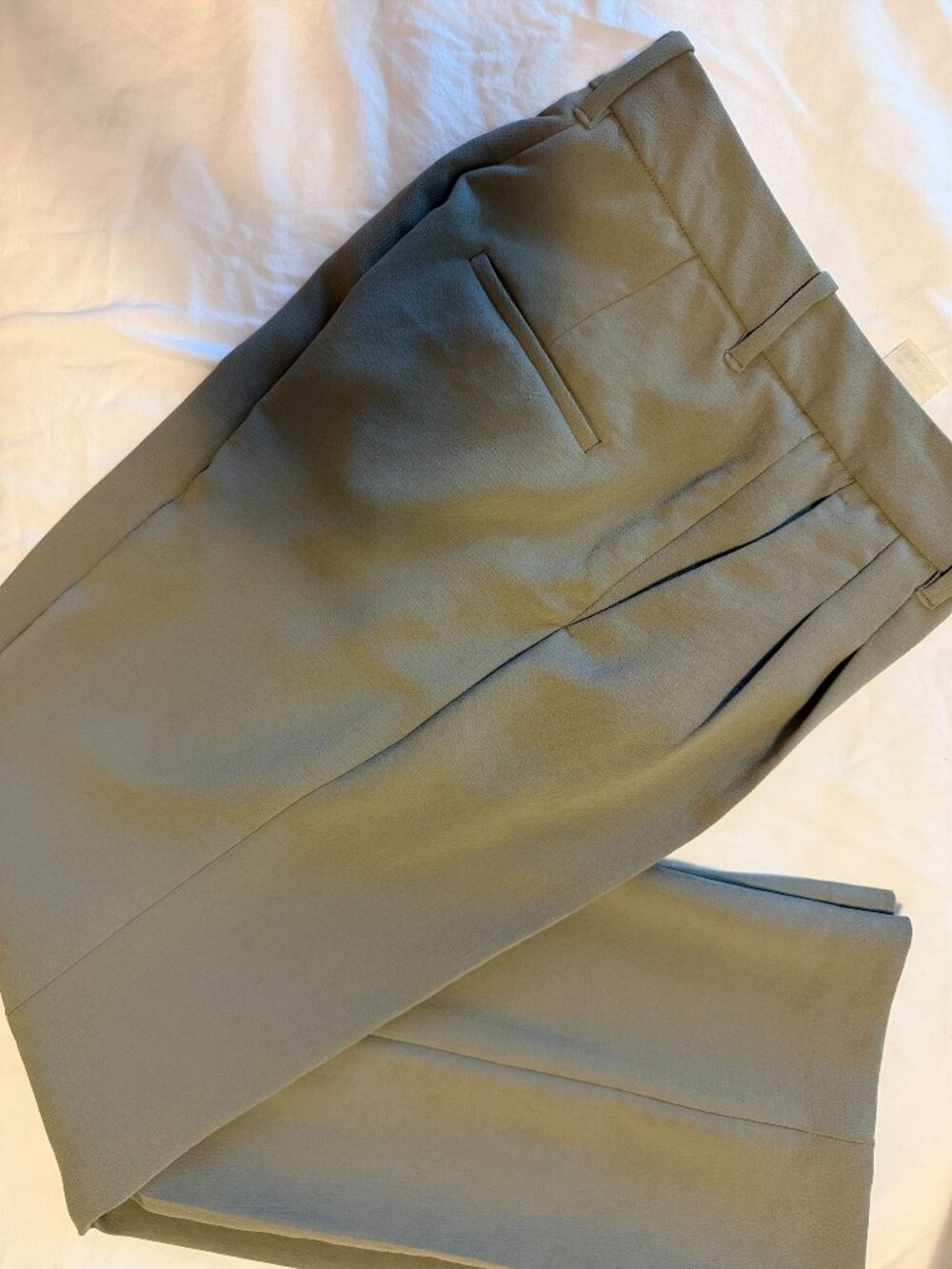 Aritzia Effortless pant